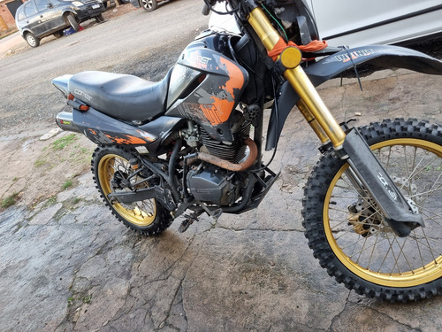 Moto Preparada Trilla , Enduro. Llantas Aluminios. Escape De