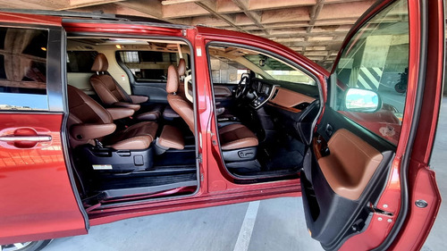 Toyota Sienna 3.5 Limited At
