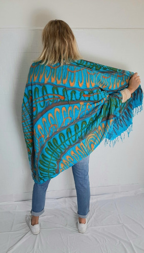 Chalina Turquesa Estampada Naranja Verde Con Flecos (Usado)