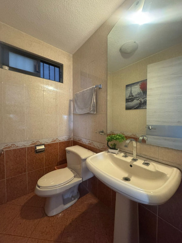 Casa En Venta, Lomas De La Hacienda, 4 Recámaras.