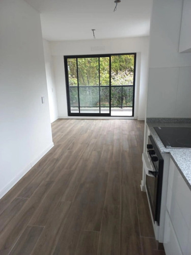 Villa Urquiza 2 Amb.48 M2.frente Plaza Zapiola
