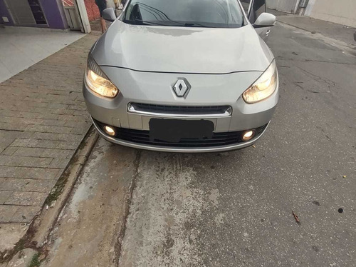 Renault Fluence 2013 2.0 Dynamique Hi-flex 4p