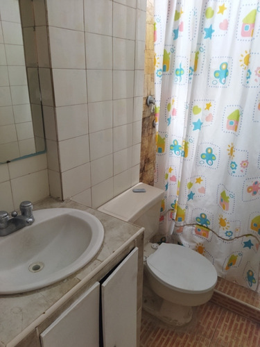 Imagen 13 de 22 de Se Vende Local Comercial En Catia Perez Bonalde Con Apartame