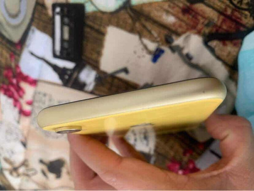 iPhone XR 64 Gb