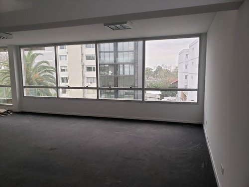 Excelente Oficina C/cochera Y Vista Abierta Al Rio