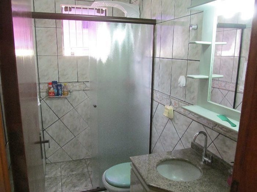 Casa À Venda Na Rua 252 , Meia Praia, Itapema - Sc - Liv-12482