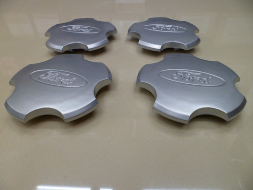 Imagen 1 de 7 de Juego X4 Tazas Centro De Llanta Ford Falcon Ghia 82 91
