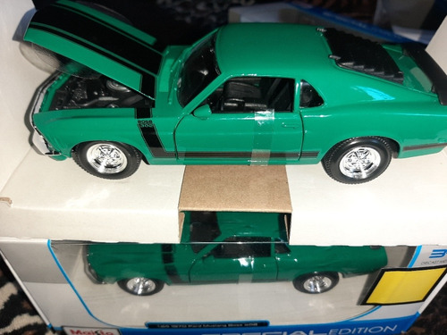 Autos De Coleccion Material: Metalico,escal 1:24 18cm Maisto