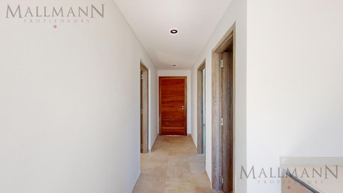 Excelente Casa A Estrenar A La Laguna En Pilara - La Calesa