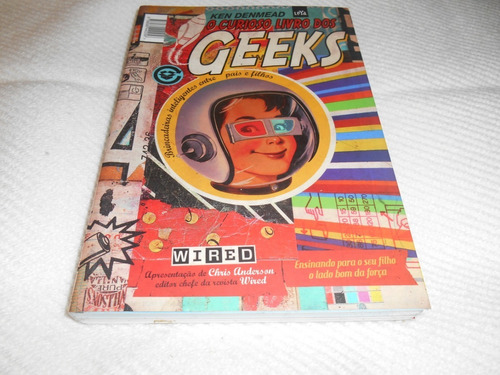 Livro O Curioso Livro Dos Geeks