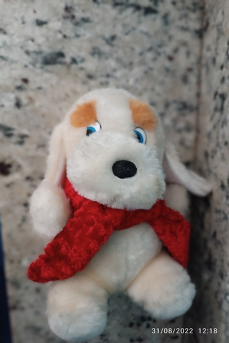 Peluche De Perro Con Bufanda