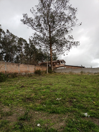 Se Vende Terreno En Parroquia La Esperanza, Ibarra