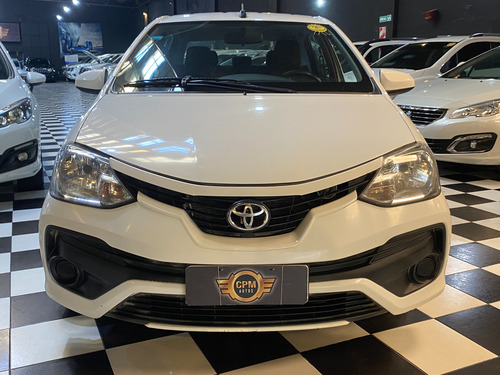 Toyota Etios 1.5 Sedan X