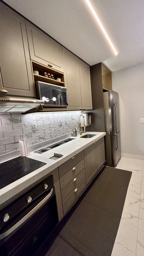 Apartamento Mobiliado Com Vista Deslumbrante | Último Andar | 2 Dorms + Varanda Gourmet | Bairro Cerâmica - São Caetano Do Sul - Porteira Fechada