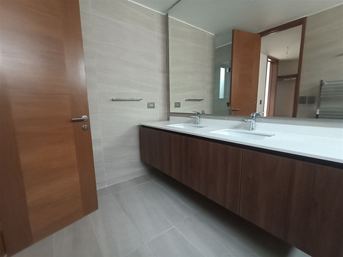 Casa En Venta En Lo Barnechea