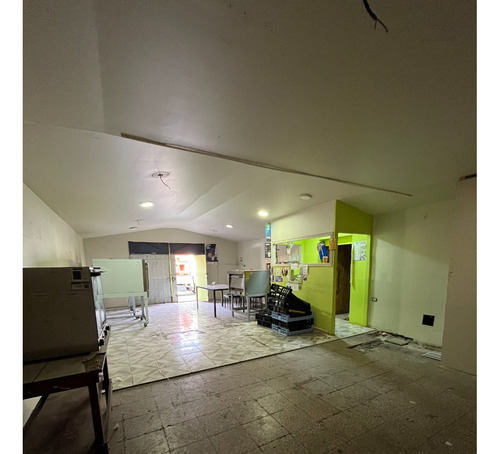 Con Giro Comercial Completo, Regularizada, E. Trifásica