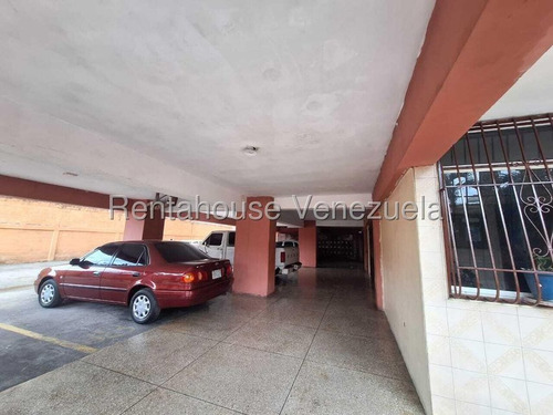 Marcos Gonzalez Vende Cómodo Apartamento Zona Oeste Barquisimeto Lara #25-20448