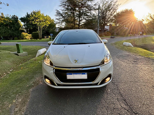 Peugeot 208 1.6 Allure Touchscreen
