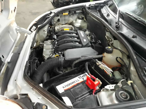 Imagen 11 de 12 de Renault Kangoo 1.6 2 Furgon Confort Cd Svt 1plc 2010