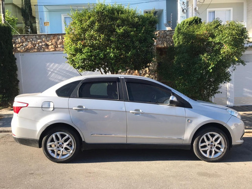 Fiat Grand Siena 1.6 16v Essence Flex Dualogic 4p