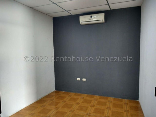 Galpón En Venta Centro De Barquisimeto Kenlimar Nieto 23-16483