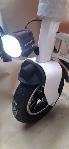 Imagen 3 de 8 de Scooter Electrico Microgo