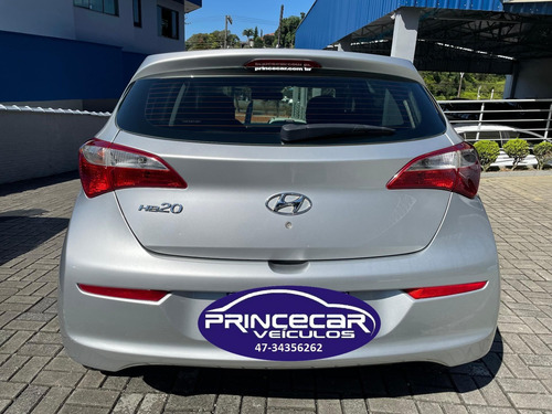 Imagem 8 de 9 de Hyundai Hb20 1.0 Comfort