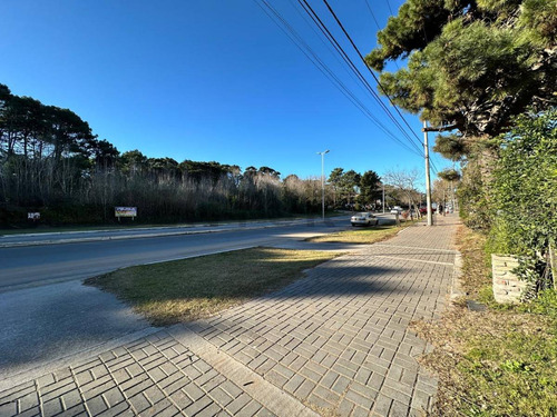 Venta Casa En Valeria Del Mar. Multifamiliar. Pinamar