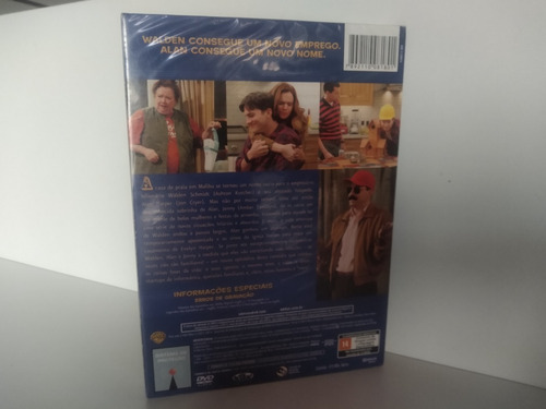 Imagem 6 de 7 de Box Dvd 2 Homens E Meio 9ª 10ª 11ª Temp. Lacrado De Fábrica