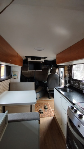 Motorhome Montagem 2021, Dorme 5 Pessoas Confortávelmente.