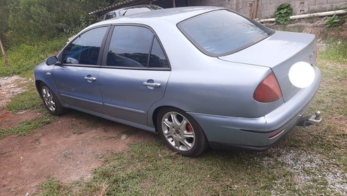 Imagem 4 de 4 de Fiat Marea 2002 2.4 Hlx 4p