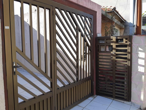 Casa, 3 Dormitórios, 1 Suíte, 3 Banheiros, Garagem 4 Carros