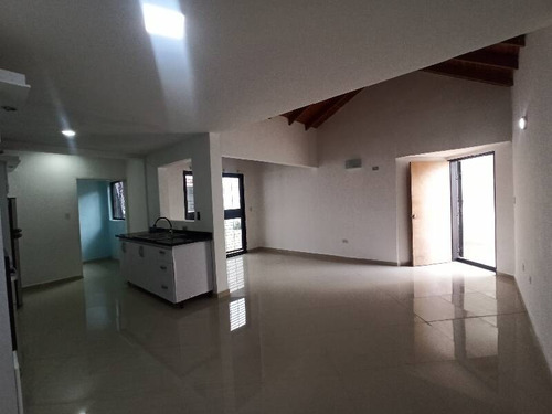 Imagen 3 de 11 de Hilmar Rios C14137 Vende Townhouse En La Cumaca San Diego Tlf-0414-432-69-46 @hilmaririos.remax.al