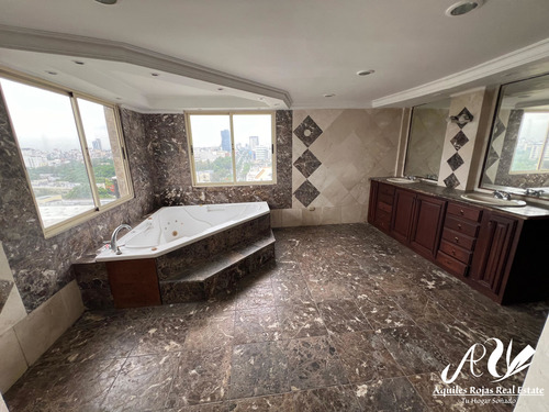 Penthouse En Bella Vista Sur
