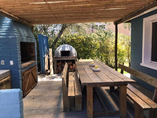 Casa En Venta De 3 Dormitorios En La Barra