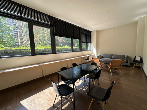 Departamento En Arriendo De 2 Dormitorios En Las Condes