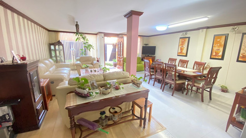 Imagen 5 de 14 de Hermosa Casa En Venta Calle Diego Nava