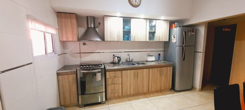 Imagen 9 de 14 de Hermosa Casa 4 Ambientes Con Amplio Fondo Libre En Lanús
