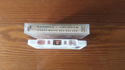 Sandra & Celeste - Somos Mucho Más Que Dos - Cassette Estándar (Usado)