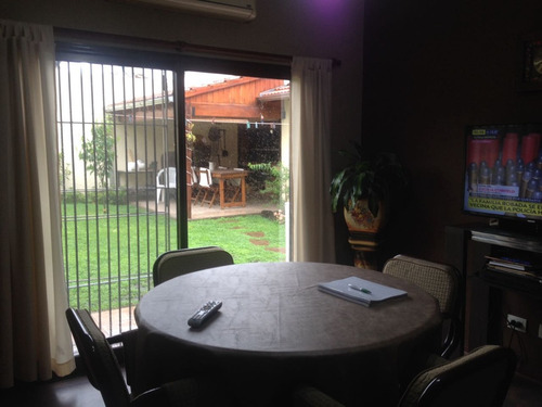 Imagen 8 de 9 de Castelar Norte. Gran Chalet. San Nicolas 1600