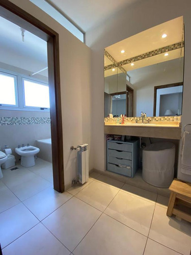 Casa 4 Dorm, Patio Y Pileta En Jardín Claret - Zona Norte - Apto Credito
