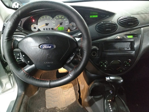 Imagem 11 de 14 de Focus Hatch Ghia 2.0 Automatico