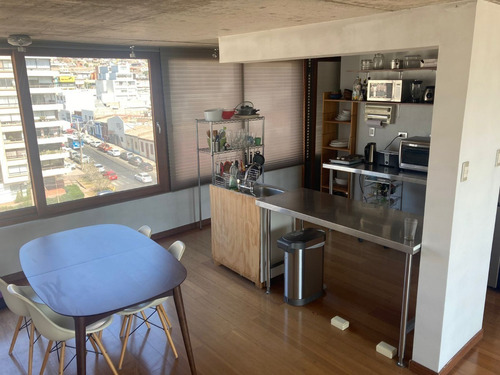 Imagen 4 de 17 de Departamento Remodelado Sector Avenida Brasil.