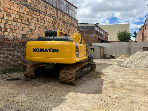 Excavadora Komatsu Pc 200 - 8 Con Linea Humeda