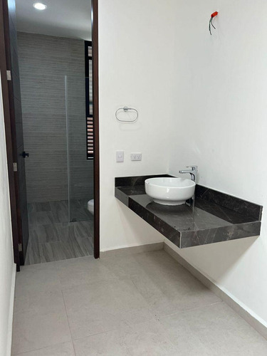 Townhouses En Venta Al Norte De Mérida De 2 Recámaras .