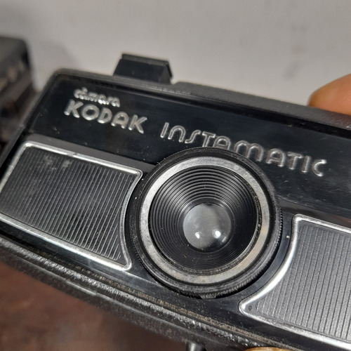 Imagem 3 de 10 de Câmera Fotográfica Kodak Instamatic 11 Funcionando Antiga