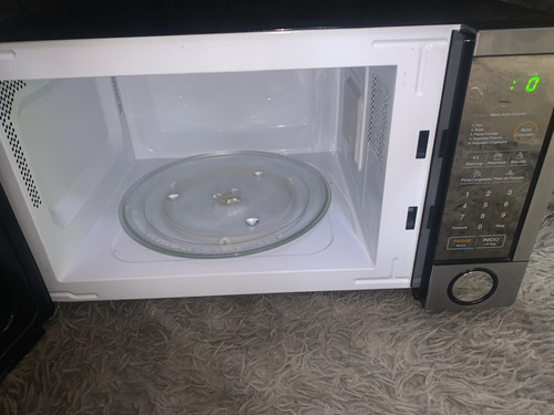 Horno De Microondas Usado Marca Daewoo Grande (b46) (Reacondicionado)
