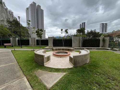 Departamento En Venta En Paseos Del Bosque I. A 10 Minutos De Interlomas