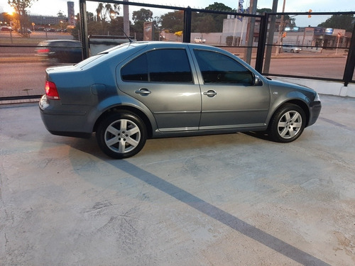 Volkswagen Bora 2.0 Trendline 115cv Tiptronic 2014