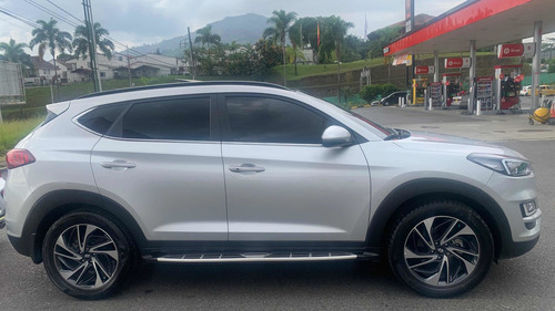 Imagen 8 de 14 de Hyundai Tucson 2020 2.0 Gls Limited